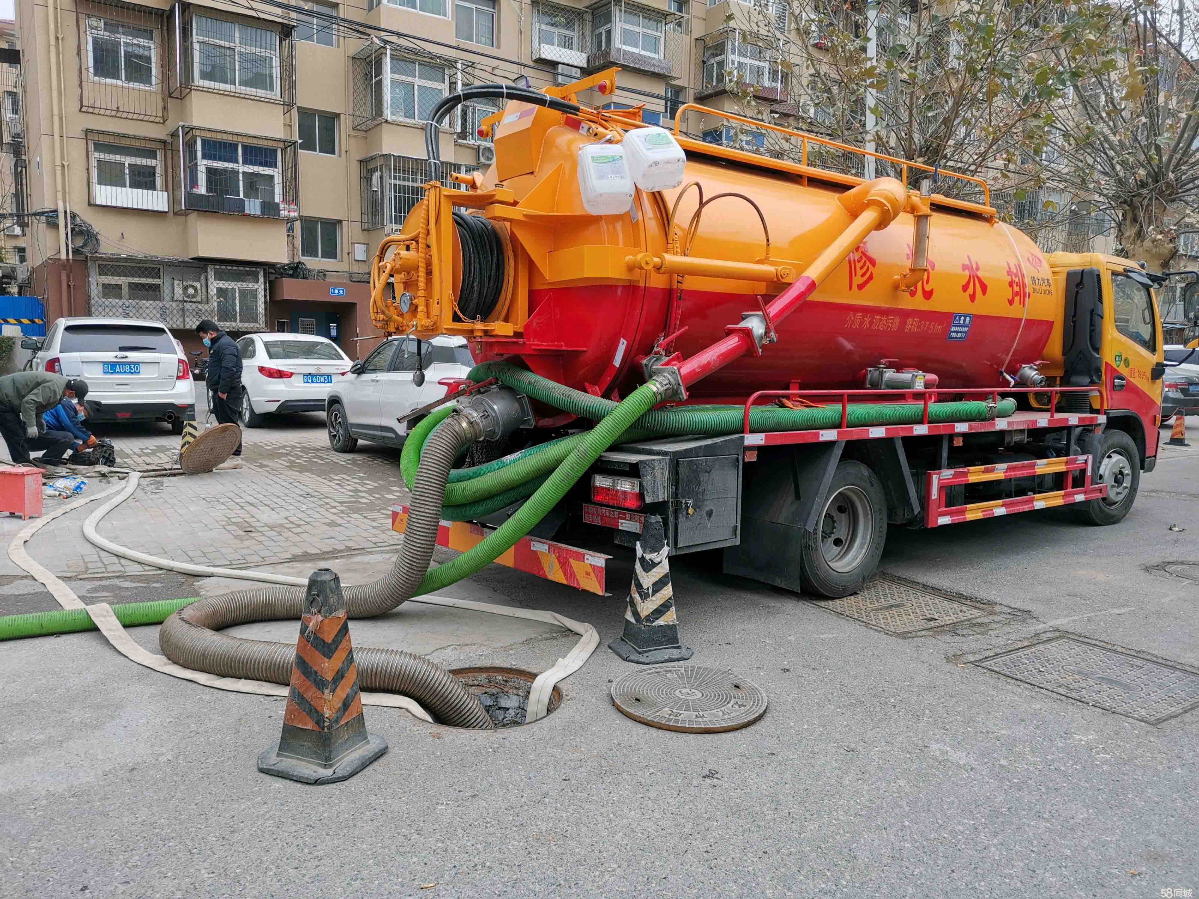 青湖路街道抽粪吸污